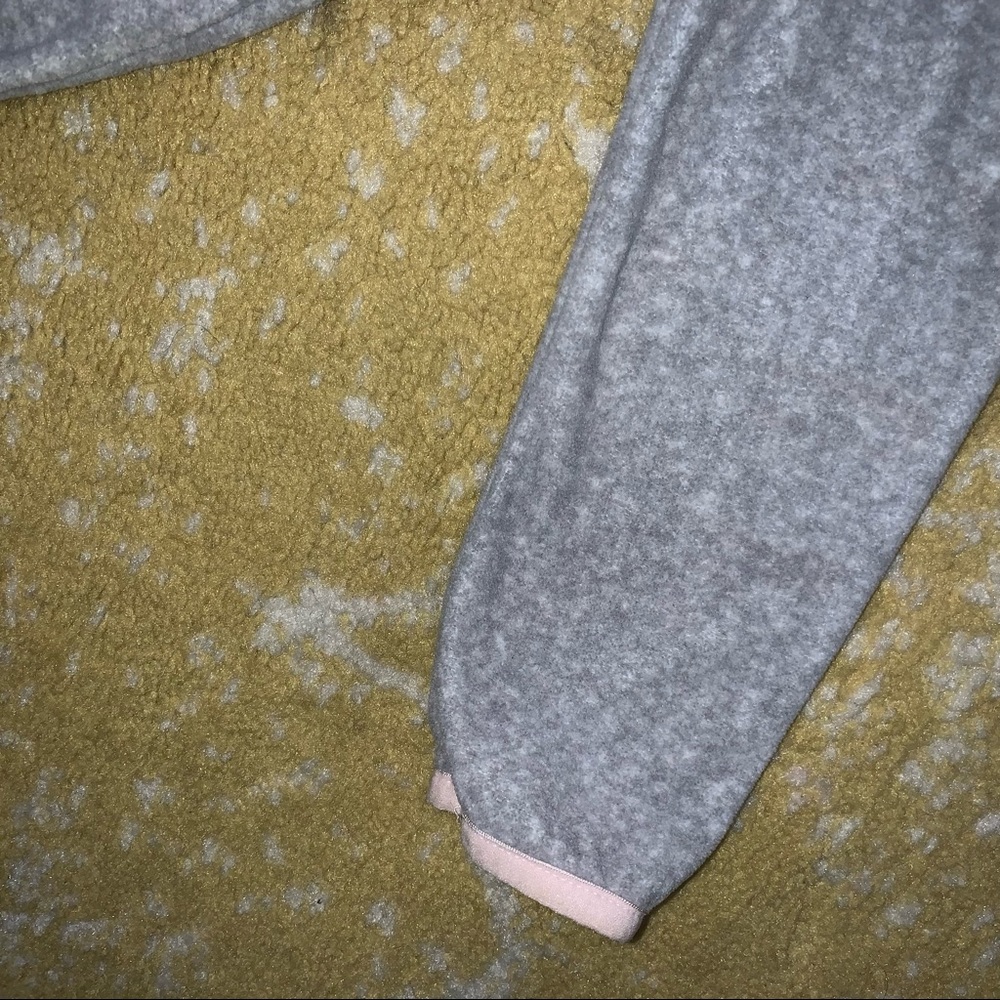 Carter’s hoodie Jacket - Picture 7 of 7